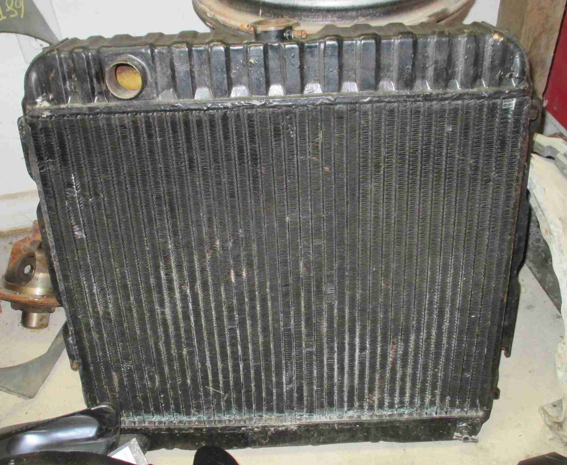 1971 B And E Body Big Block 4 Spd Radiator