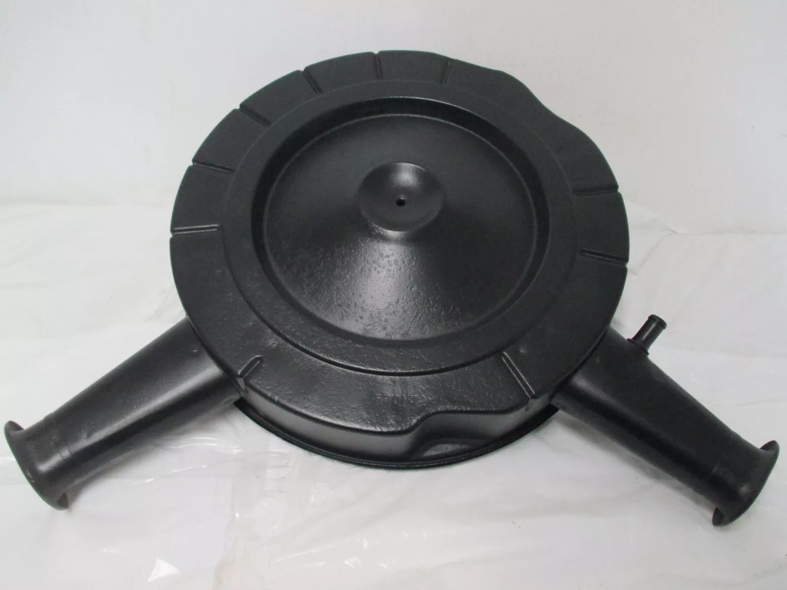 1968 B-C Body 383-4BBL Dual Snorkel Air Cleaner Base and Lid 2863307