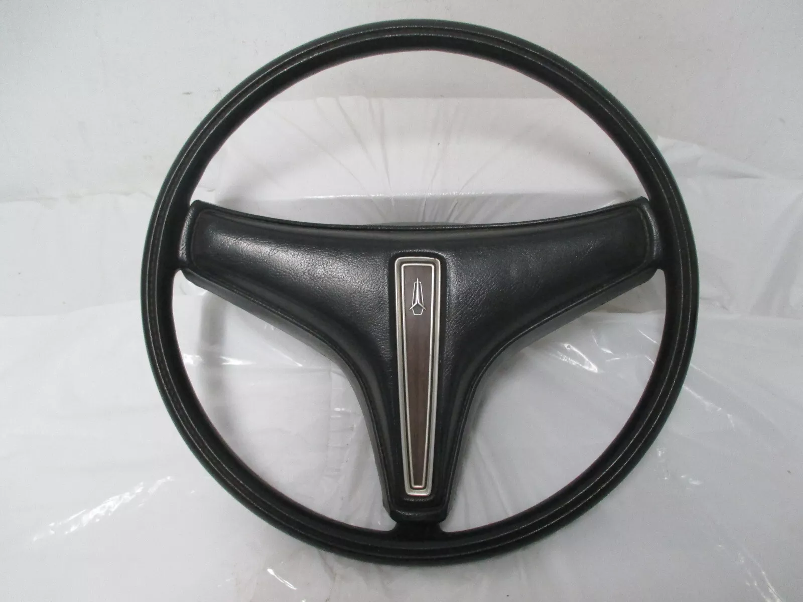 1974 Valiant Duster Satellite Road Runner Black Steering Wheel P001KX9U
