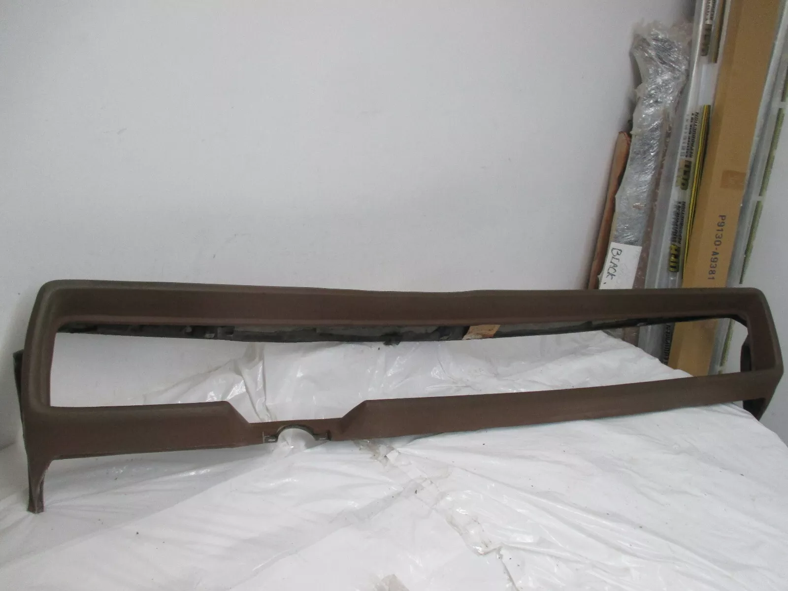 1969 Chrysler Newport 300 New Yorker Tan Dash Pad 4210ET8U