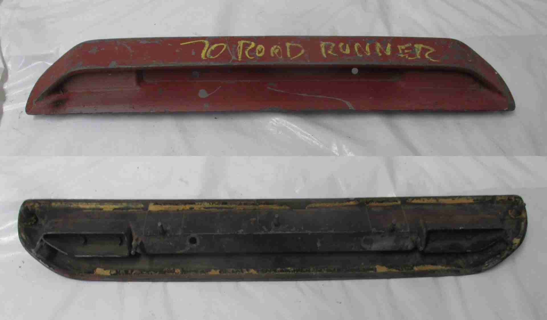 1970 Plymouth Roadrunner/GTX Fresh Air Hood Call Out Bezel Without Turn Signals